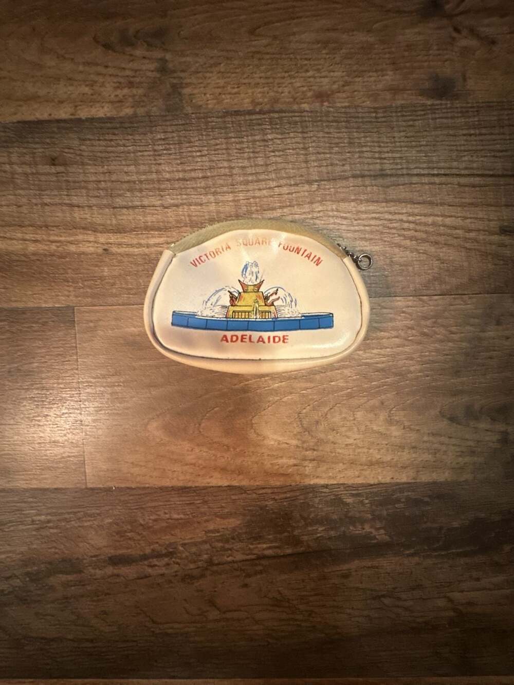 Vintage Souvenir Victoria Square Fountain Adelaide Coin Change Purse